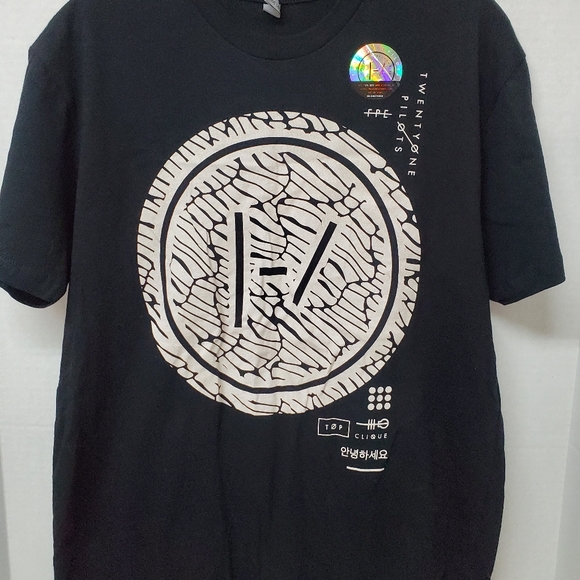Twenty One Pilots Other - Twenty One Pilots Official Merch Black Tee T-Shirt Sz M New